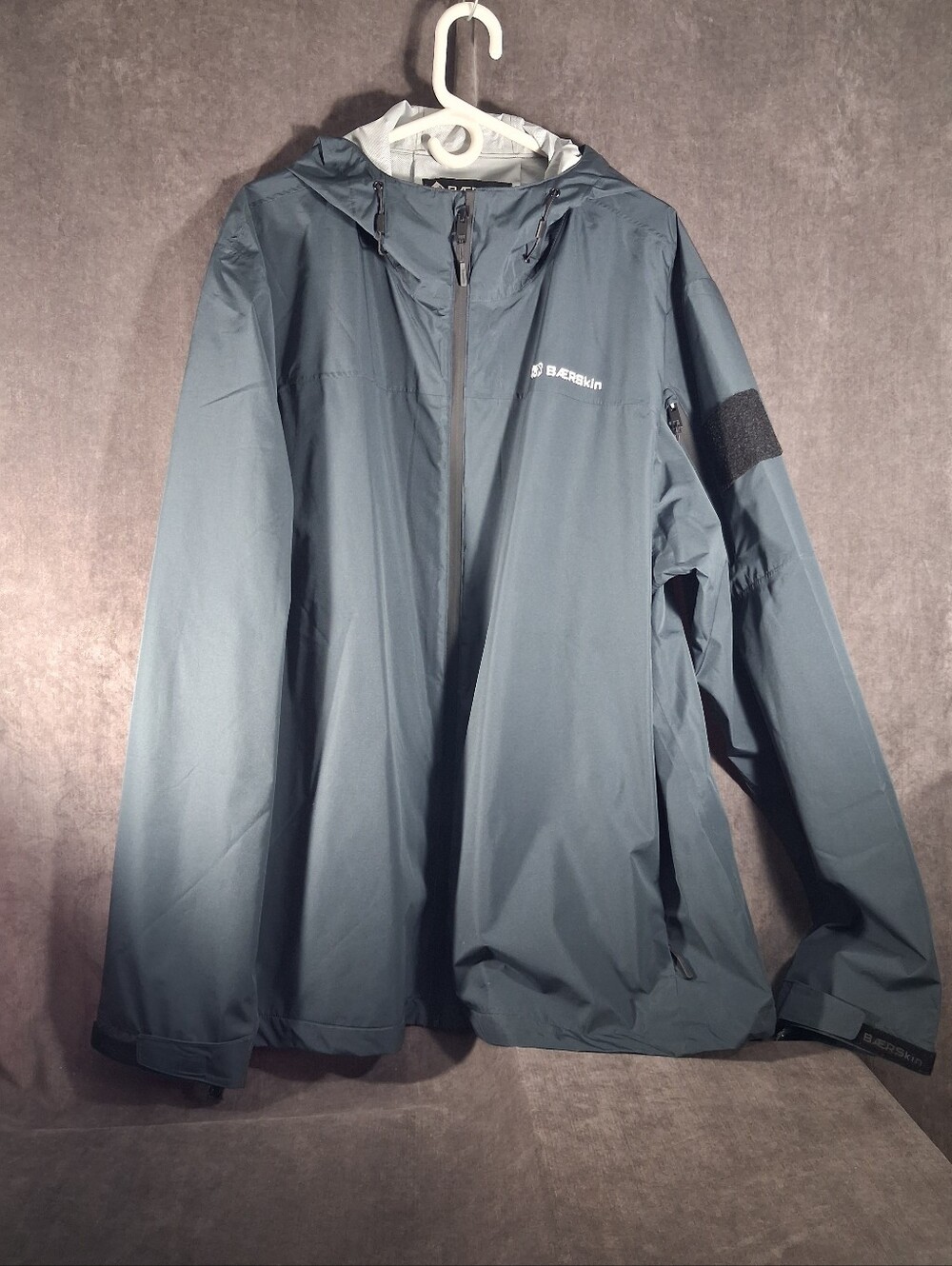 Baerskin Navy Heavy Storm Waterproof Rain Jacket 2.0 NWT 2X *MFG FLAW
